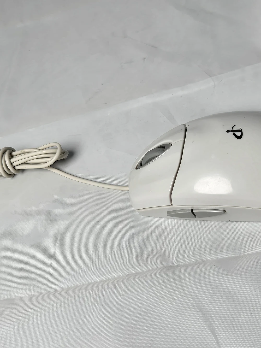 White Wired Optical Computer Mouse - Branded